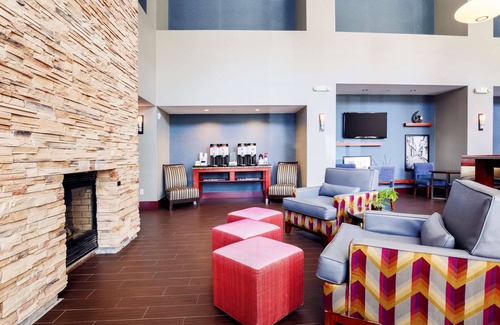 Crown Heights Hotel | Hampton Inn & Suites Poughkeepsie