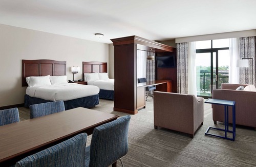 Mount Prospect Hotel | Hampton Inn & Suites Chicago/Mt. Prospect