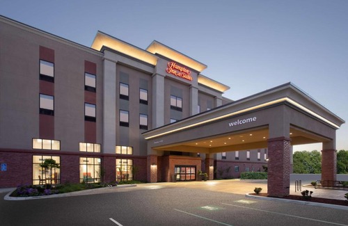 Watsonville Hotel | Hampton Inn & Suites Watsonville