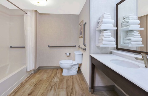 Wells Hotel | Hampton Inn & Suites Wells-Ogunquit