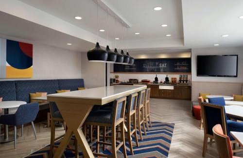 Troy Hotel | Hampton Inn Troy