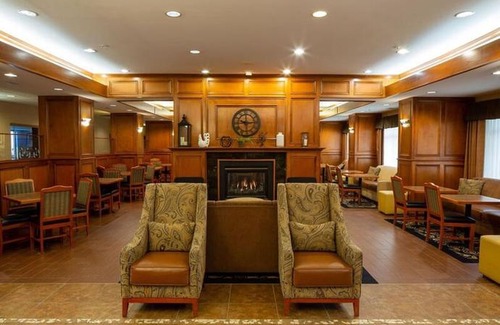 Waterloo Hotel | Hampton Inn Waterloo