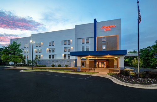 Woodbridge Hotel | Hampton Inn Woodbridge
