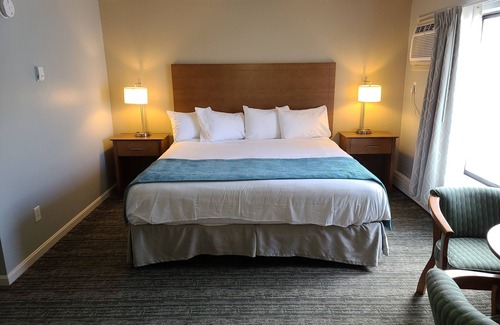 Hampton Hotel | Hampton Village Inn