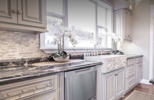 Glasco House | Hamptons on the Hudson in South Saugerties