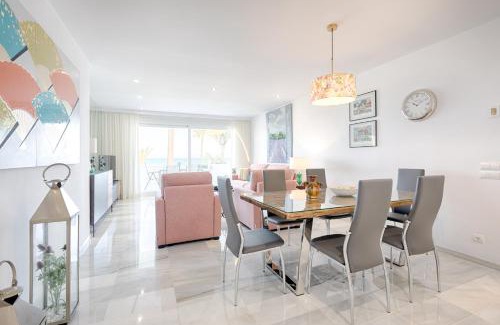 Urbanization Alcazaba Beach Apartment | Hanami Alcazaba Beach Front Sea View