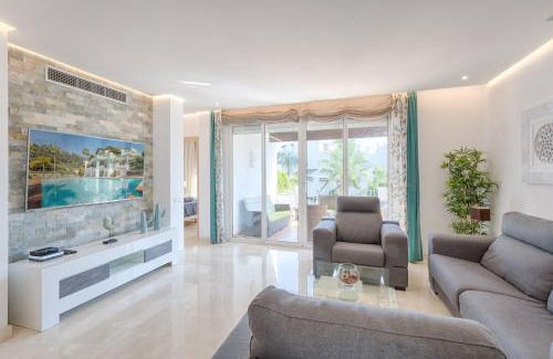 Urbanization Alcazaba Beach Apartment | Hanami Alcazaba Beach Penthouse