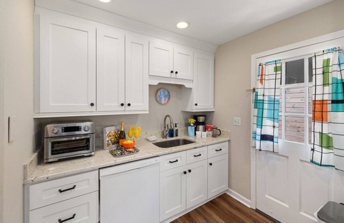 Carrboro House | Handicap Accessible Oasis in Carrboro 1374