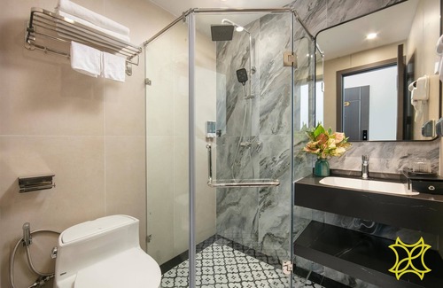 Hang Buom Hotel | Hanoi Grandeur Hotel