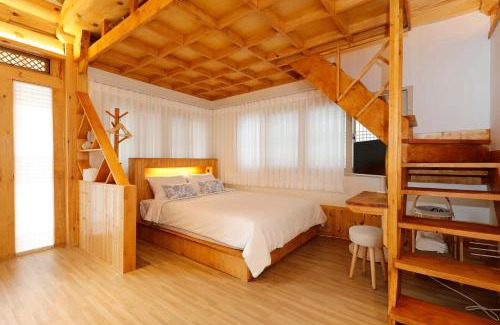 Gyeongju House | Hanok stay Mokhyang