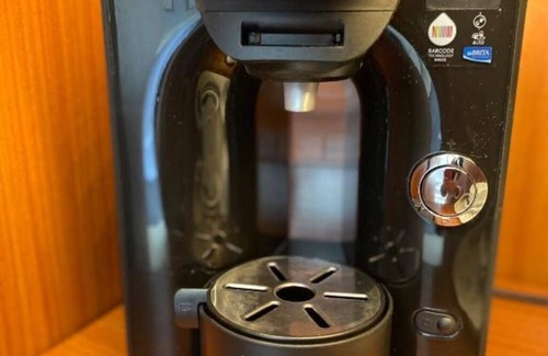 Hinckley Apartment | Hansom House beautiful furnished deluxe king size accommodation