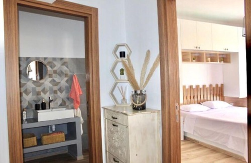 Ras Jebel House | Happy-ناس (Ness)