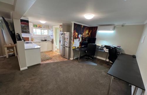 South Launceston Apartment | Happy Haven Lodge