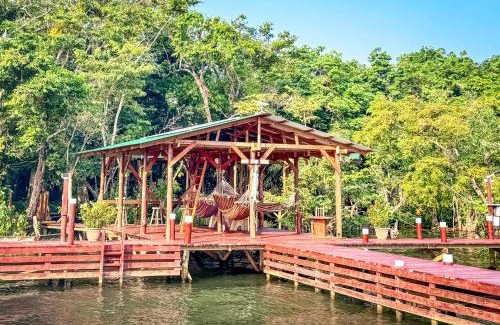 Fronteras Cabin | Happy Iguana Marina and Cabins