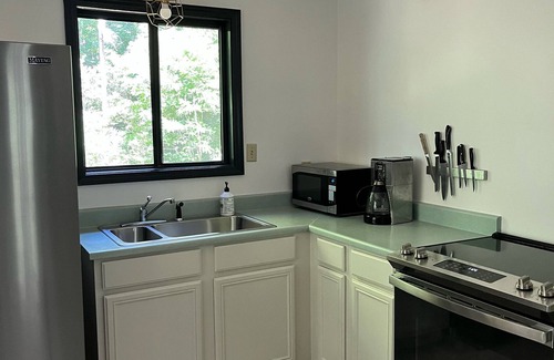 Cedar Mountain House | Happy mtn. home, enjoy 7 acres & 2 ponds, 1/2 mile to DuPont State Forest gate!