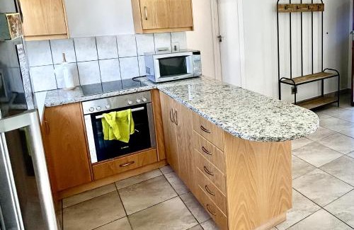 Pringle Bay Apartment | Happy Place Pringle Bay for 2