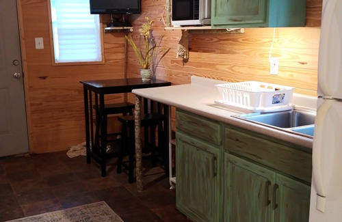 Poplarville Cottage | Happy Place