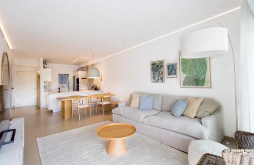 La Capellania Apartment | Happy Travel South Beach 5-2b