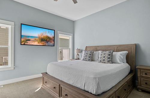 Saint Joseph House | Harbor Shores Hideaway