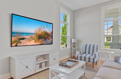 Saint Joseph House | Harbor Shores Hideaway