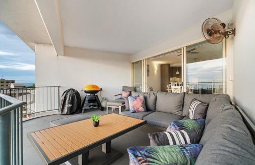 Cullen Bay Apartment | Harbour Haven Penthouse with Marina view, Balcony and BBQ