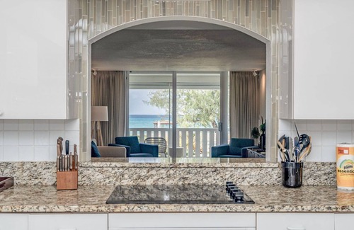 Seven Mile Beach House | Harbour Heights #41 Seven Mile Beach, Second Floor 4 Bedroom, 3.5 Bathroom Townhouse