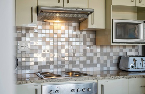 Hermanus City-Centre Hotel | Harbour House Hotel