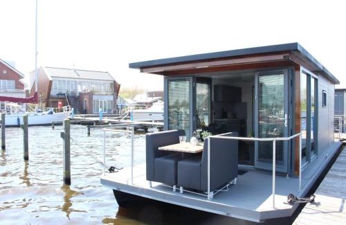 Municipality of Uitgeest Boat Rental | Harbour Lodge at Uitgeestermeer View