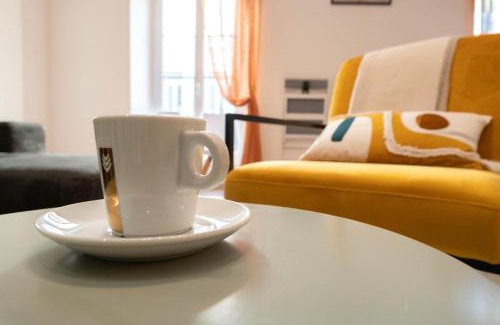 Liberation Apartment | Harbour Pearl - AC & Breakfast - 3min Walk to Tram