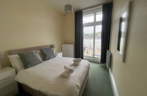 Dartmouth Apartment | Harbourside 1 - Two Bedroom Apartment, Sleeps 4
