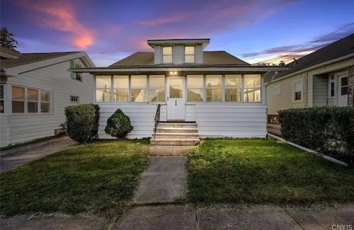 Syracuse Apartment | HardingBNB First Floor