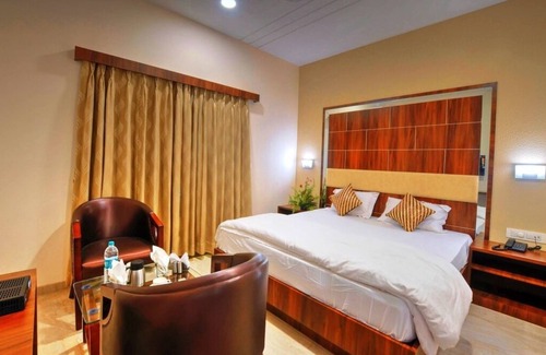 Navsari Hotel | Hare Krishna Hotel