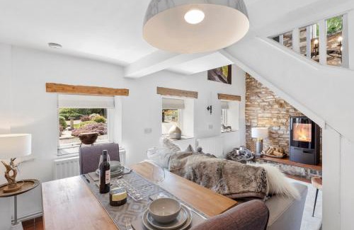 Grindon House | Harewood Cottage Peak District