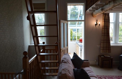 Wormhill House | Hargate Hall - Bakewell