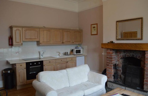 Wormhill House | Hargate Hall - Chatsworth