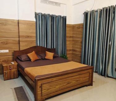 Kuppaayil Apartment | Harichandhanam Inn - Entire Flat, Ground Floor, 200m From East Nada Guruvayur