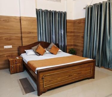 Kuppaayil Apartment | Harichandhanam Inn - Entire Flat, Ground Floor, 200m From East Nada Guruvayur