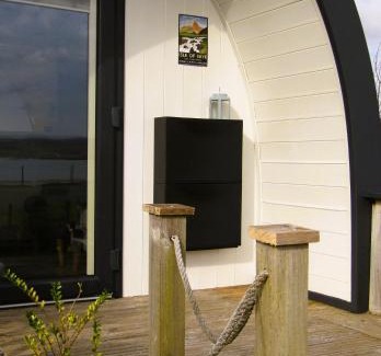 Caroy House | Harlosh Hideaways - Stargazer Pod