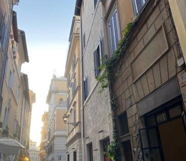 Rione XI Sant'Angelo Apartment | Harmony in Rome