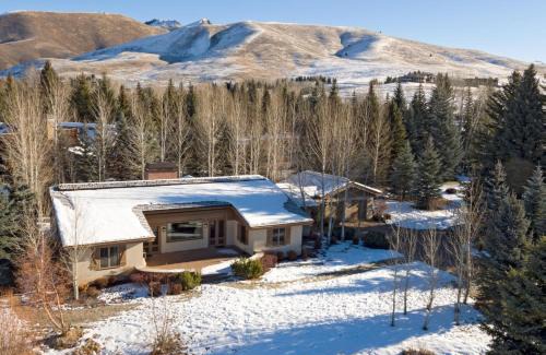 Elkhorn House | Harriman Cottage at Sun Valley