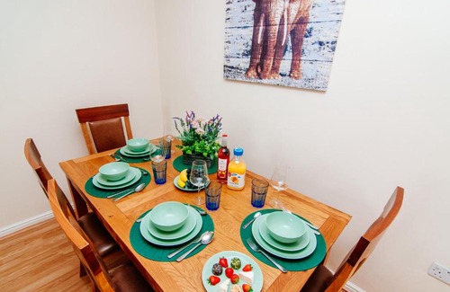 Kirk Sandall Apartment | Harris House