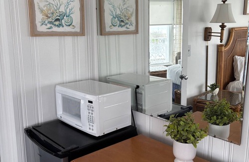 Hampton Hotel | Harris Sea Ranch Motel