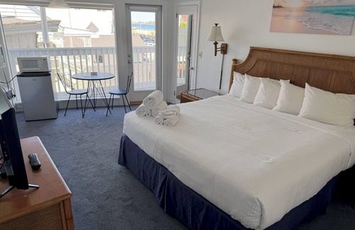 Hampton Hotel | Harris Sea Ranch Motel