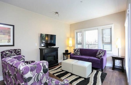 Harrison Hot Springs House | Harrison Lake View Suites - Two Bedroom Grand Suite 1