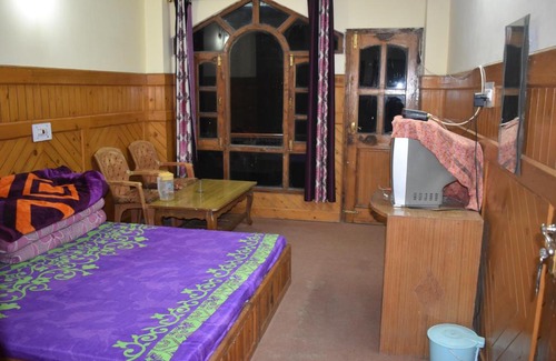 Narkanda Hotel | Harsh Villa