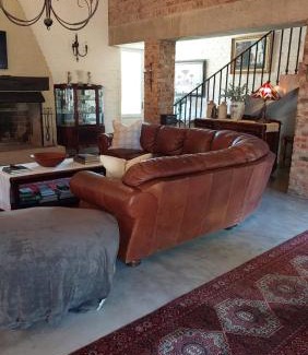 Oudtshoorn House | Hartland Country House Oudtshoorn