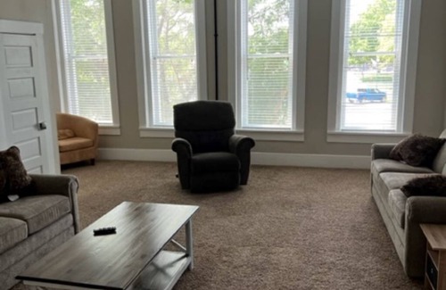 Centerville Apartment | Harv's Uptown Retreat on World's Largest Square