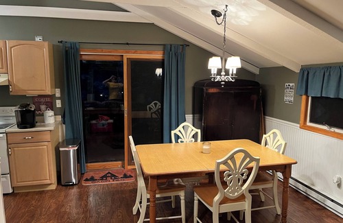 Lake Ariel Cabin | Harvest Moon Lodge- 3 Bedroom 1 Bathroom Cabin in The Hideout, Lake Ariel, PA