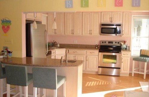 Harvey Cedars House | Harvey Cedars Oceanside on Private Drive with Ocean Views. 50 yards to the beach