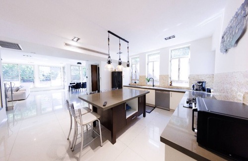 Hod HaSharon Villa | HaSharon Tranquil Villa by Sea N' Rent